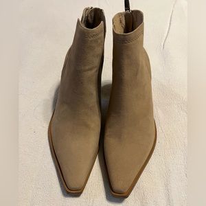 Vince Camuto Welland Booties in Tortilla. Woman’s Size 9.
